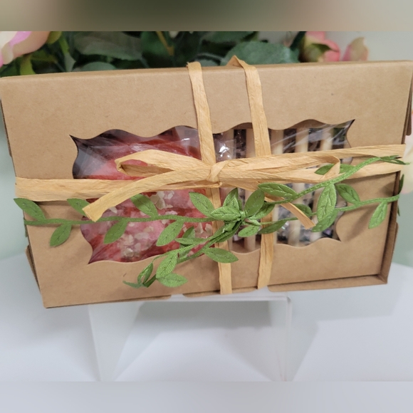 NATURAL LOOFAH SOAP HANDMADE 4OZ round w natural loofah gift box π - Picture 7 of 14